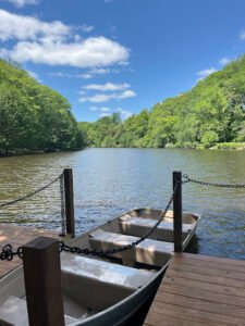 Clove Lake boats