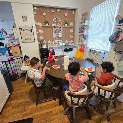 “Patitos Soñadores” EDUCATION DAYCARE LLC